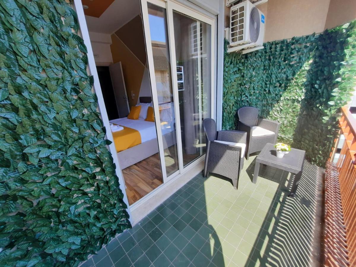 U Baruni B&B Messina Bagian luar foto