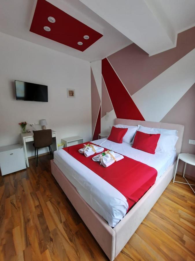 U Baruni B&B Messina Bagian luar foto