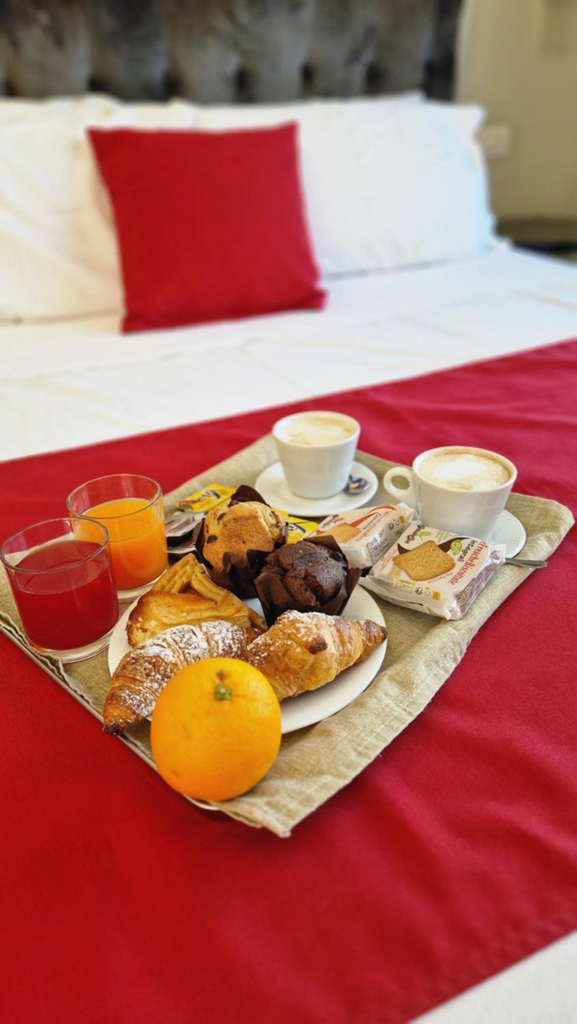 U Baruni B&B Messina Bagian luar foto