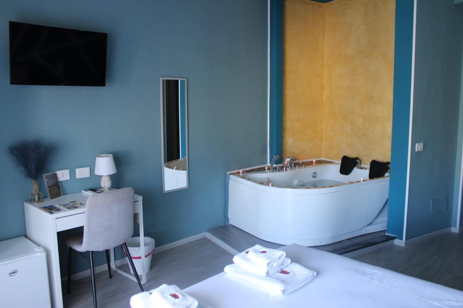 U Baruni B&B Messina Bagian luar foto